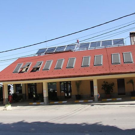 Hotel - Restaurant Chairite Sofia Zewnętrze zdjęcie